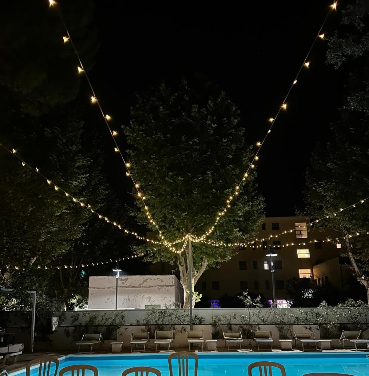 Hotel Carillon Bellaria-Igea Marina Exterior foto